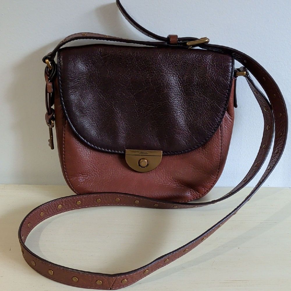 Fossil Brown Leather Crossbody Bag With Brass Metal Details